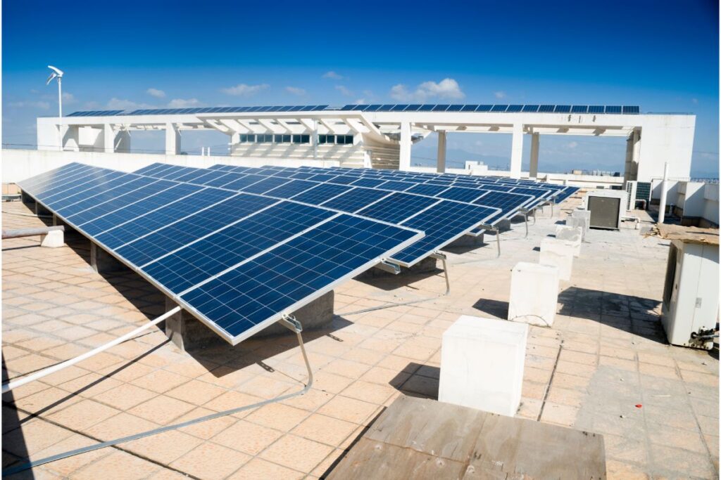 Commercial Solar Panels - Facilities Management